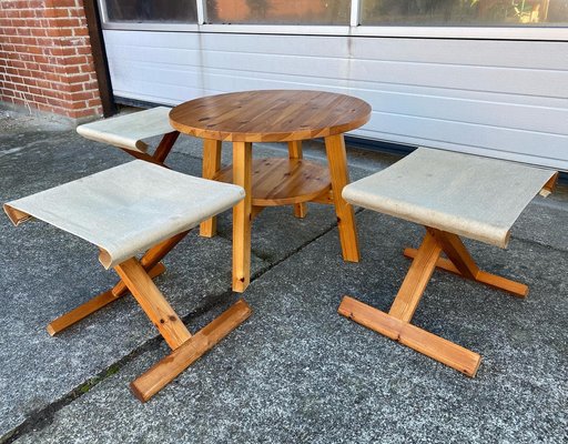 Mid-Century Danish Folding Safari Chairs in Pine and Table, 1970s, Set of 4-GON-1421620