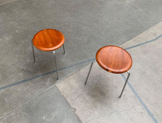 Mid-Century Danish Model 3170 Dot Stool by Arne Jacobsen for Fritz Hansen, 1968, Set of 2-UAH-973256