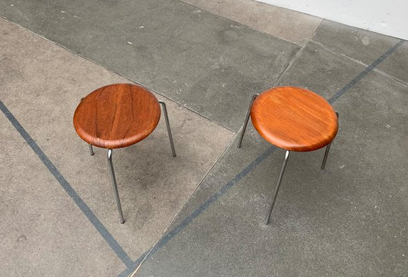 Mid-Century Danish Model 3170 Dot Stool by Arne Jacobsen for Fritz Hansen, 1968, Set of 2-UAH-973256