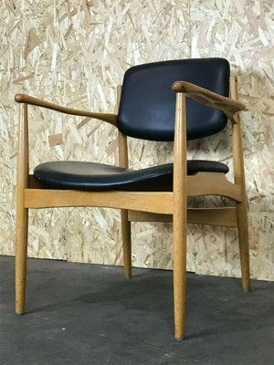 Mid-Century Danish Oak Armchair, 1960s-EJL-1063179