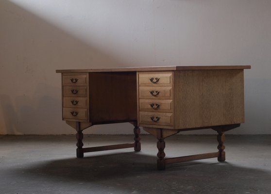 Mid-Century Danish Oak Desk attributed to Henning Kjaernulf, 1960s-QNP-1814743