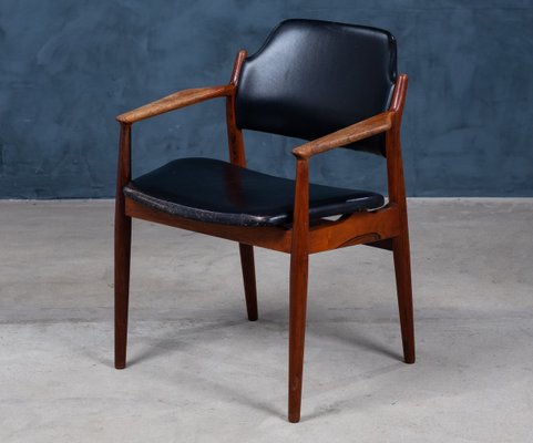 Mid-Century Danish Rosewood Armchair by Arne Vodder, 1960s-ZGQ-768946