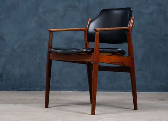 Mid-Century Danish Rosewood Armchair by Arne Vodder, 1960s-ZGQ-768946