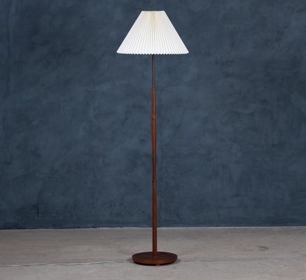 Mid-Century Danish Rosewood & Brass Floor Lamp, 1960s-ZGQ-883085