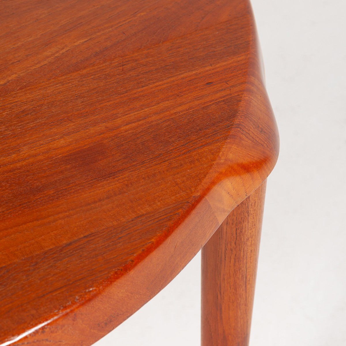 Mid-Century Danish Solid Round Teak Coffee Table by John Boné for Mikael Laursen