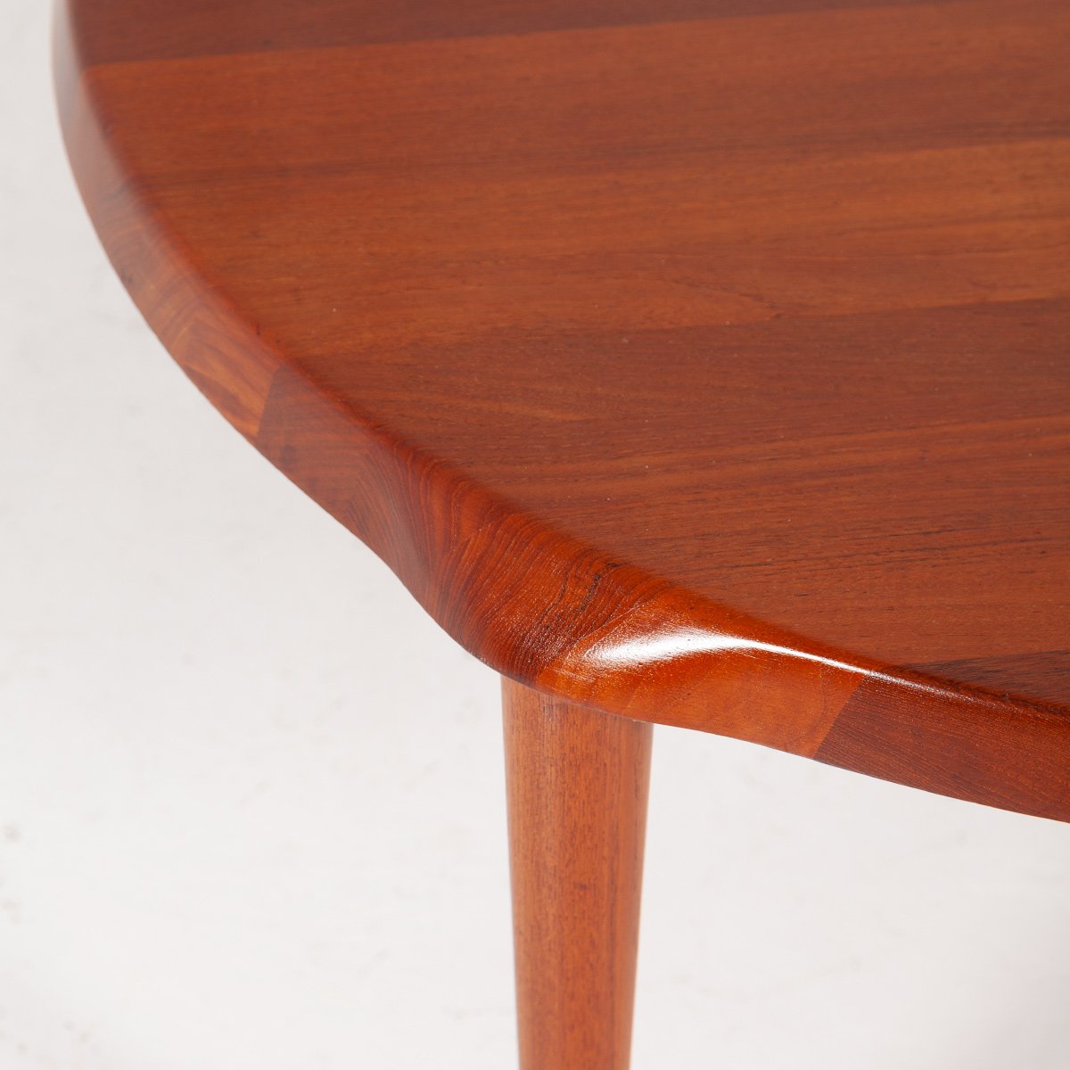 Mid-Century Danish Solid Round Teak Coffee Table by John Boné for Mikael Laursen