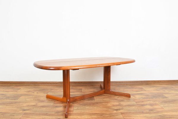 Mid-Century Danish Teak Coffee Table by Dyrlund, 1970s-LOT-2032367