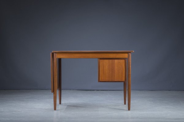 Mid-Century Danish Teak Desk, 1960-ZZH-1093446