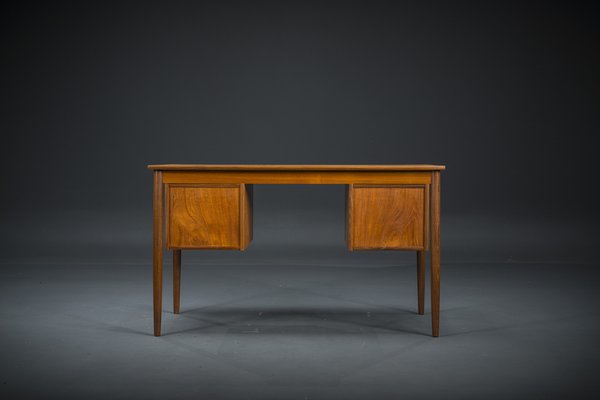 Mid-Century Danish Teak Desk from Hanbjerg Furniture Factory, 1960s-ZZH-1725429