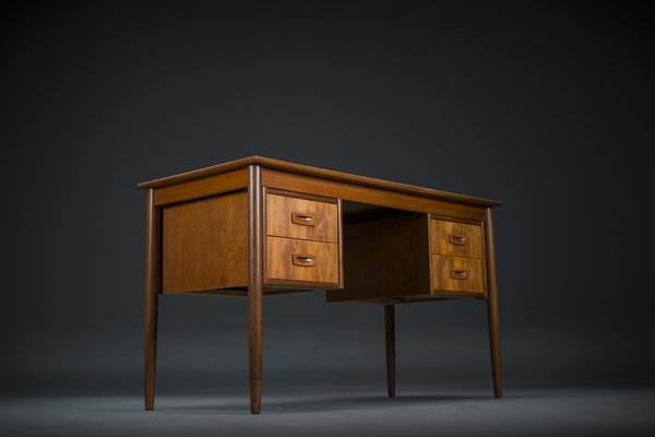 Mid-Century Danish Teak Desk from Hanbjerg Furniture Factory, 1960s-ZZH-1725429