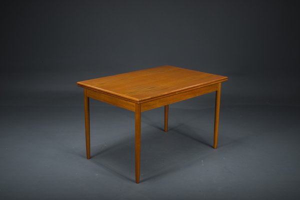 Mid-Century Danish Teak Extendable Dining Table, 1960s-ZZH-1732016