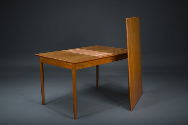 Mid-Century Danish Teak Extendable Dining Table, 1960s-ZZH-1732016