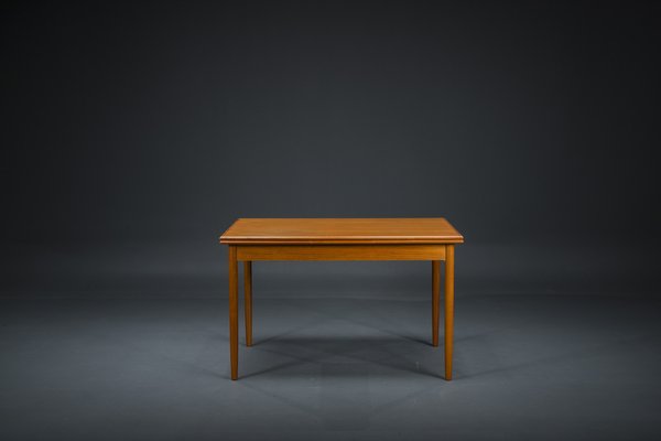 Mid-Century Danish Teak Extendable Dining Table, 1960s-ZZH-1732016