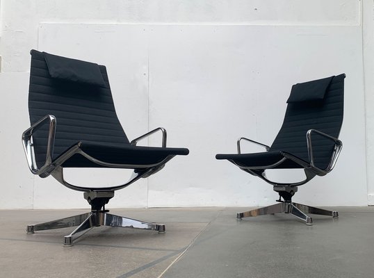 Mid-Century EA 124 Aluminium Armchairs by Charles & Ray Eames for Herman Miller, 1960s, Set of 2-UAH-1313085