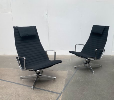 Mid-Century EA 124 Aluminium Armchairs by Charles & Ray Eames for Herman Miller, 1960s, Set of 2-UAH-1313085