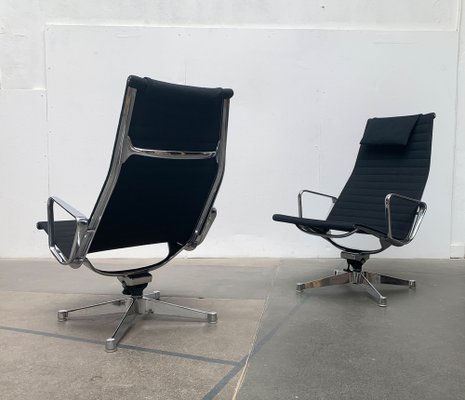 Mid-Century EA 124 Aluminium Armchairs by Charles & Ray Eames for Herman Miller, 1960s, Set of 2-UAH-1313085