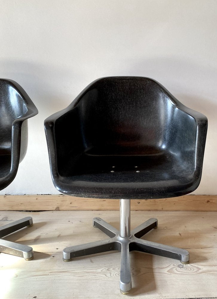 Mid-Century Fiberglass Lounge Chairs in Anthracite from Olymp, Set of 2