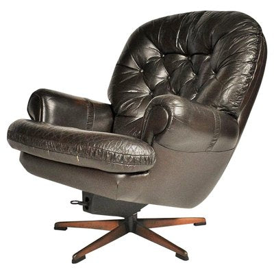 Mid-Century Finnish Leather Swivel Armchair from Peem, 1970s-TZ-993042