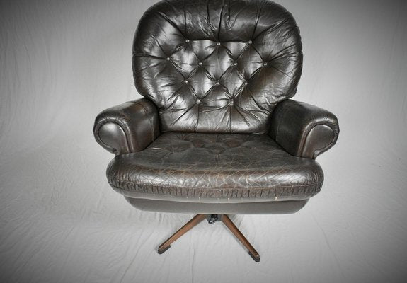 Mid-Century Finnish Leather Swivel Armchair from Peem, 1970s-TZ-993042