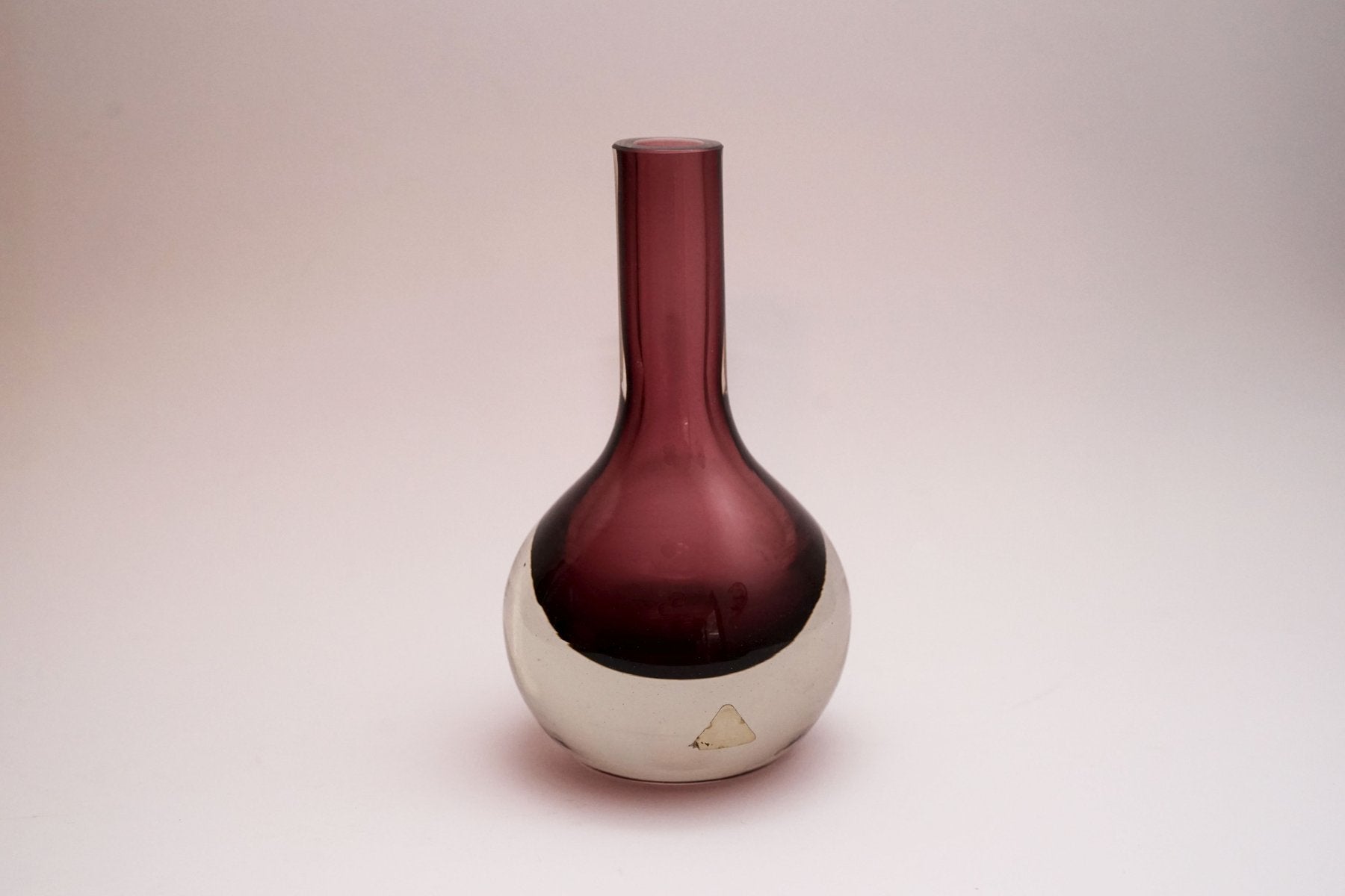 Mid-Century Finnish Purple Kolben Vase by Tamara Aladin Riihimaki for Riihimaen Lasi Oy