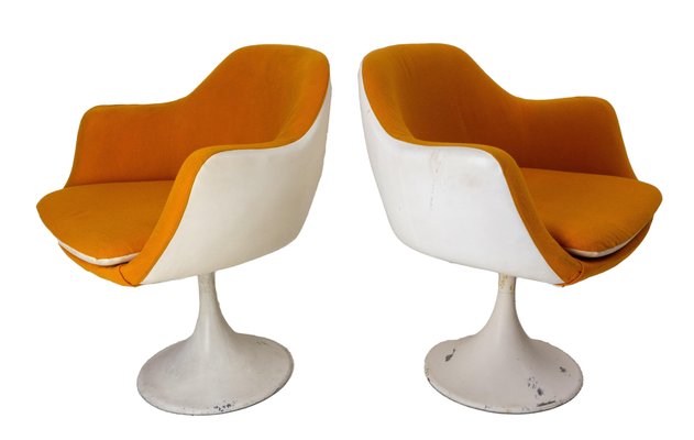 Mid-Century French Armchairs with Metal Tulip Foot, 1970, Set of 2-RIU-1427414