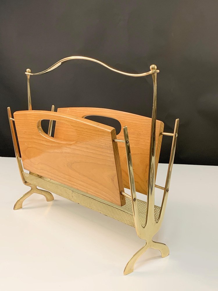 Mid-Century French Brass and Chestnut Wood Magazine Rack by Maison Baguès, 1950s