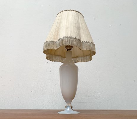 Mid-Century French Opaline Glass Table Lamp from Sevres, 1960s-UAH-1299744