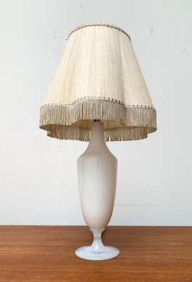 Mid-Century French Opaline Glass Table Lamp from Sevres, 1960s-UAH-1299744