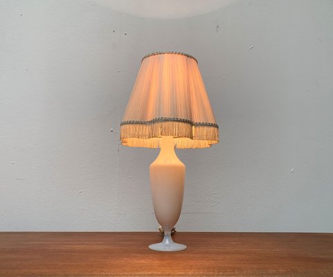 Mid-Century French Opaline Glass Table Lamp from Sevres, 1960s-UAH-1299744