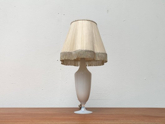 Mid-Century French Opaline Glass Table Lamp from Sevres, 1960s-UAH-1299744