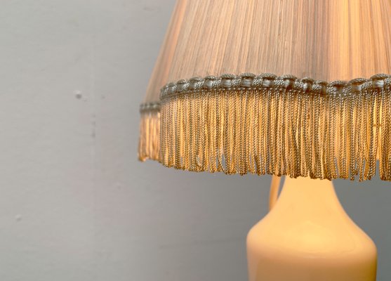 Mid-Century French Opaline Glass Table Lamp from Sevres, 1960s-UAH-1299744