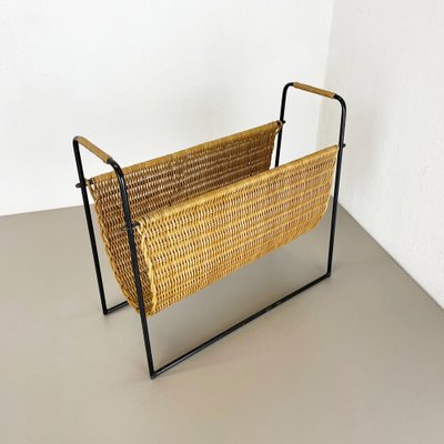 Mid-Century French Rattan Magazine Holder, 1950s-QZ-1343160