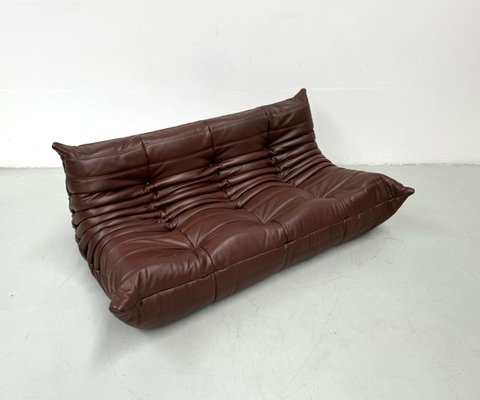 Mid-Century French Togo Sofa in Chestnut Brown Leather by Michel Ducaroy for Ligne Roset-XLZ-2025924