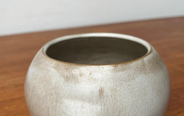 Mid-Century German Minimalist Studio Pottery Vase by Hildegard and Peter Delius for Hamelner Kunsttöpferei, 1960s-UAH-1782848