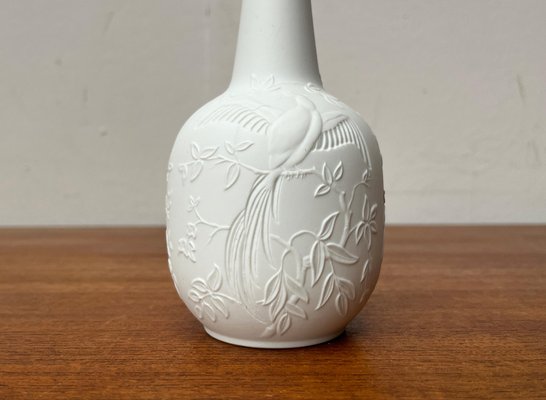 Mid-Century German White Porcelain Vase with Bird Design from Kaiser, 1960s-UAH-1782841