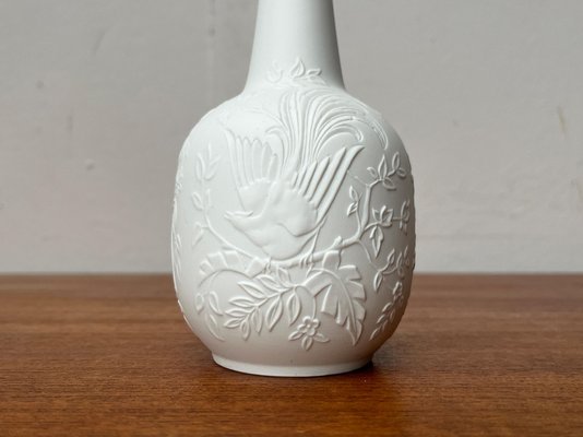 Mid-Century German White Porcelain Vase with Bird Design from Kaiser, 1960s-UAH-1782841