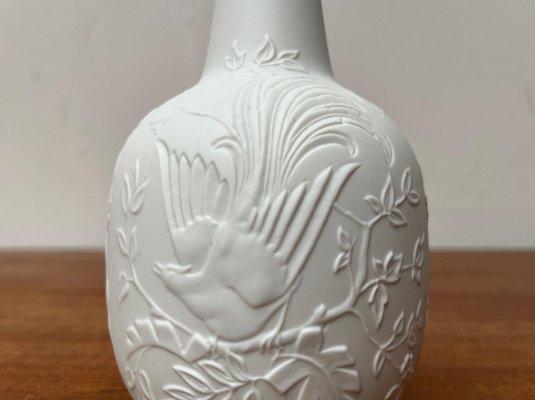 Mid-Century German White Porcelain Vase with Bird Design from Kaiser, 1960s-UAH-1782841