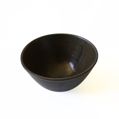 Mid-Century Handmade Brown Ceramic Bowl from Wallåkra, Sweden-JKV-1786120