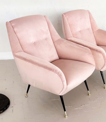 Mid-Century Italian Armchairs in Soft Pink Velvet with Brass Tips, 1950s, Set of 2-VNE-1264660