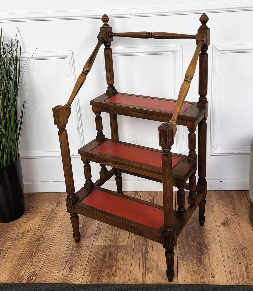 Mid-Century Italian Carved Walnut Wood and Leather 4-Step Library Ladder, 1950s