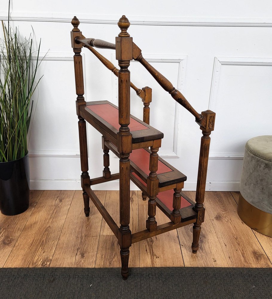 Mid-Century Italian Carved Walnut Wood and Leather 4-Step Library Ladder, 1950s