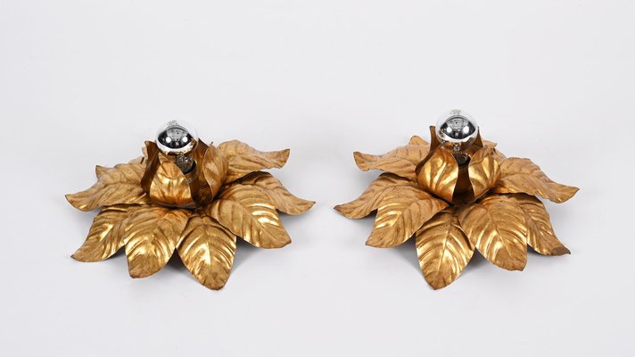 Mid-Century Italian Gilded Iron Flower Sconces, 1970s, Set of 2-JDR-1357682