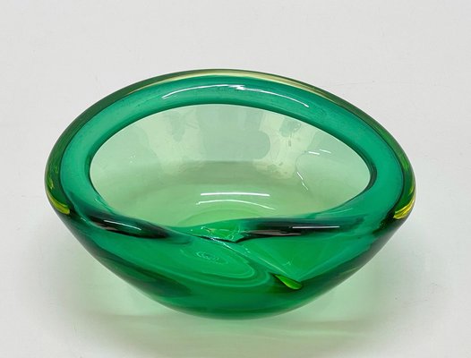 Mid-Century Italian Green Sommerso Murano Glass Decorative Bowl by Flavio Poli, 1960s-JDR-1125442