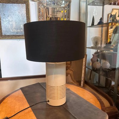 Mid-Century Italian Ivory and Gold Painted Metal Table Lamp by Tommaso Barbi, 1970s-NMK-1732213