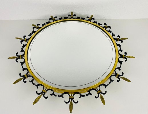 Mid-Century Italian Round Illuminated Brass Wall Mirror, Italy, 1960s-PUK-839034