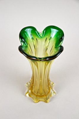 Mid-Century Italian Vase in Green Yellow Murano Glass, 1960-TQA-1322005