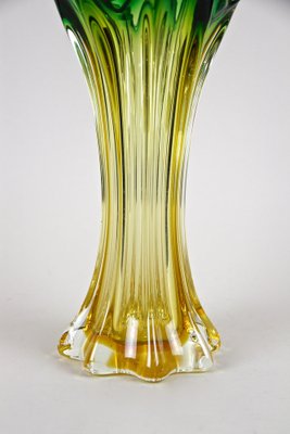 Mid-Century Italian Vase in Green Yellow Murano Glass, 1960-TQA-1322005