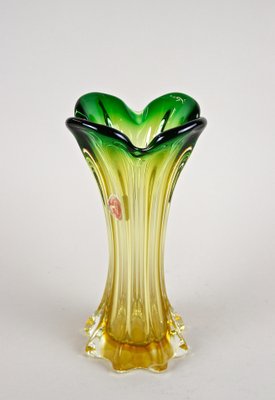 Mid-Century Italian Vase in Green Yellow Murano Glass, 1960-TQA-1322005