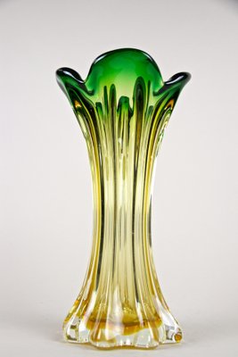 Mid-Century Italian Vase in Green Yellow Murano Glass, 1960-TQA-1322005