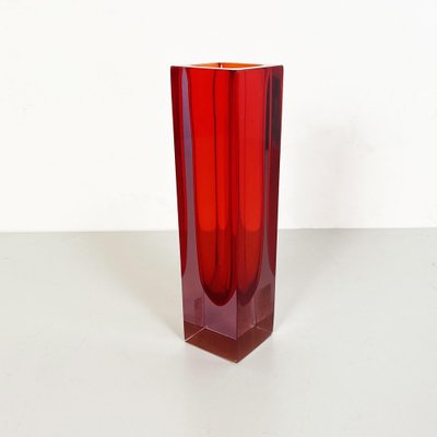 Mid-Century Italian Vase in Red Murano Glass with Internal Purple Shades, 1970s-GDD-1249719